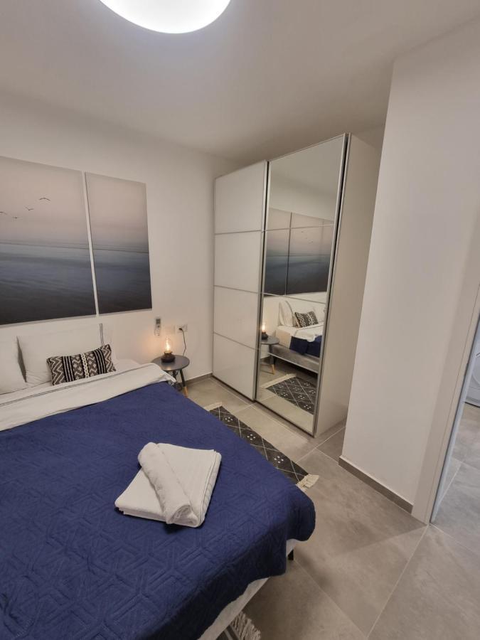 Beautiful 2-Bedroom Sea-View Apartment Netanya Dış mekan fotoğraf